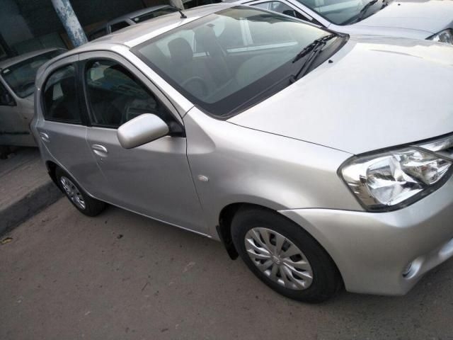 Toyota Etios Liva GD 2013