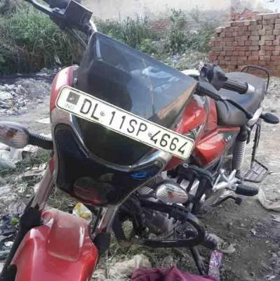 Bajaj V15 150cc 2016