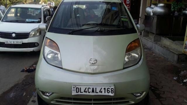 Tata Nano eMax LX 2012