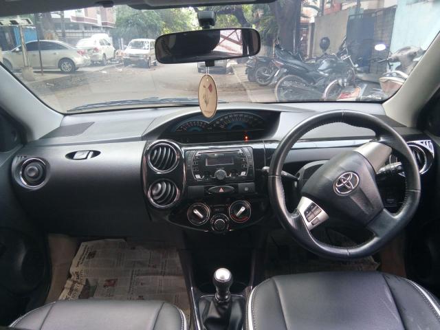 Toyota Etios Cross 1.4 VD 2015