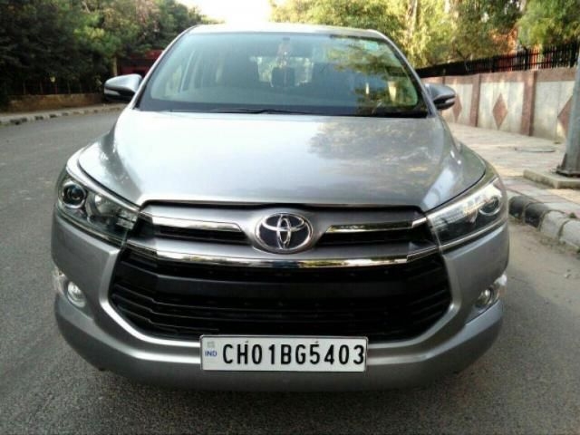 Toyota Innova Crysta 2.4 VX 8 STR 2016