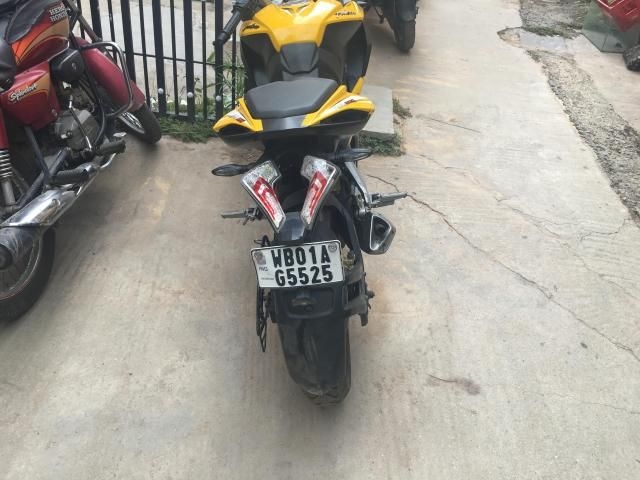 Bajaj Pulsar RS200 2015