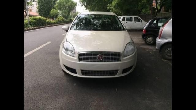 Fiat Linea Emotion 1.3 2013