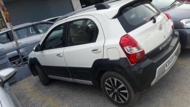 Toyota Etios Cross 1.4 VD 2015