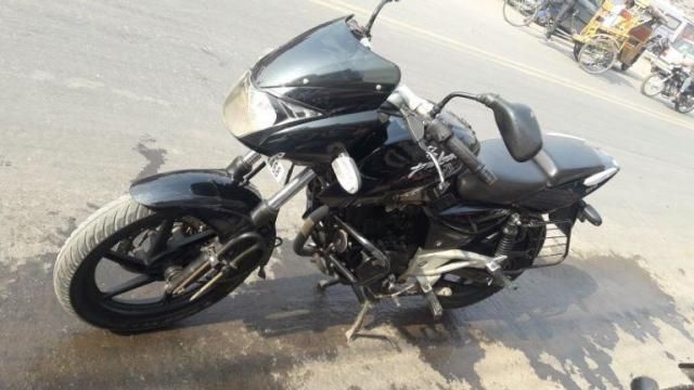 Bajaj Pulsar 180cc 2010