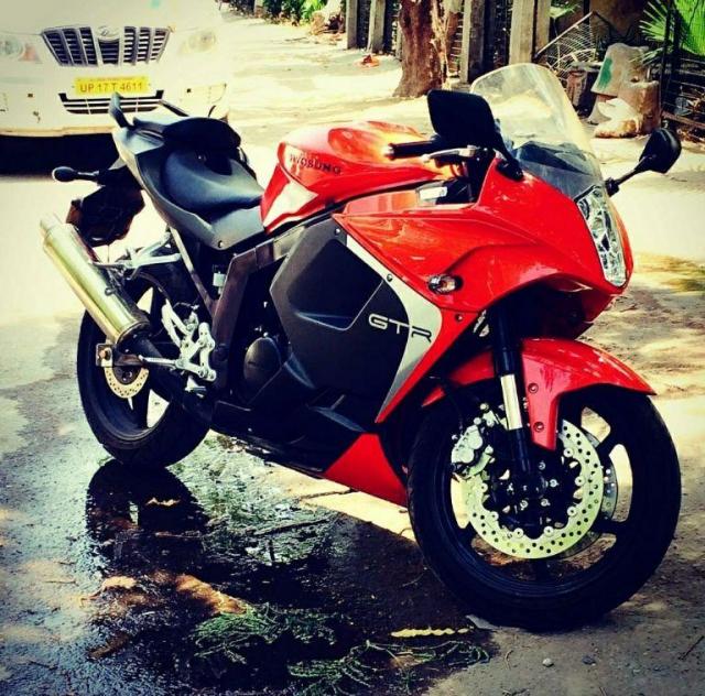 Hyosung GT250R 2016