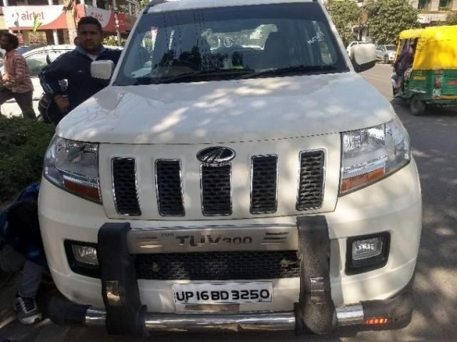 Mahindra TUV300 T6 Plus 2016