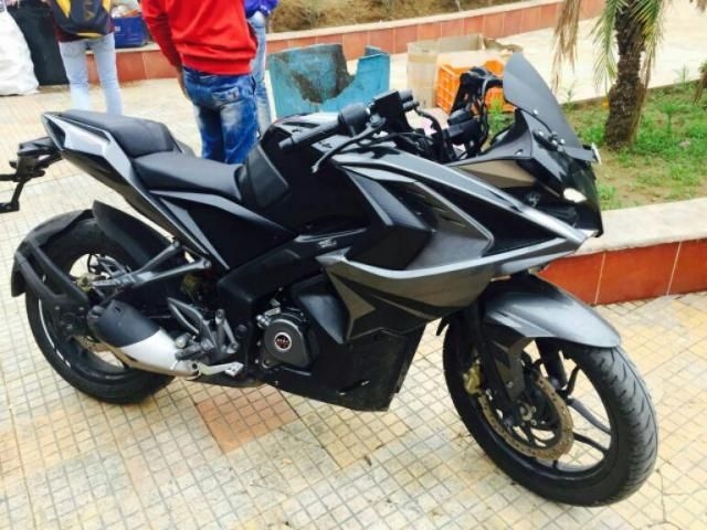 Bajaj Pulsar RS200 2017