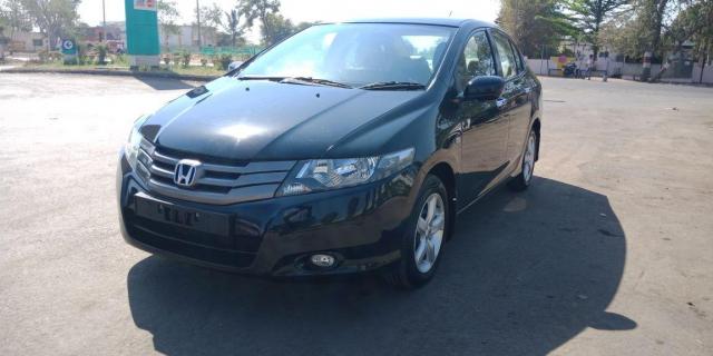 Honda City V AT PETROL 2010