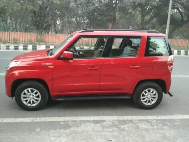 Mahindra TUV300 T8 AMT 2016