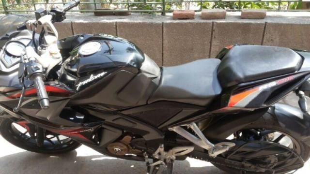 Bajaj Pulsar RS200 2016