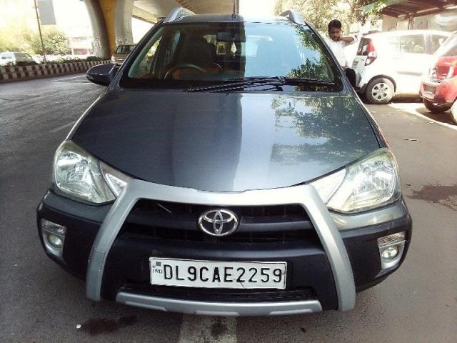 Toyota Etios Cross 1.4 GD 2015