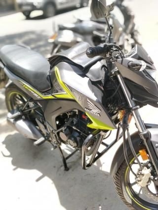 Honda CB Hornet 160R CBS 2017