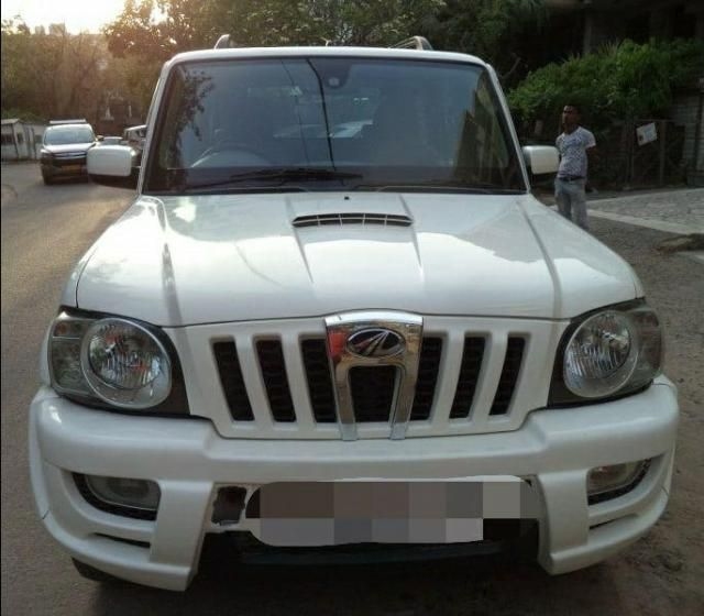 Mahindra Scorpio VLX 4WD AT BS IV 2011