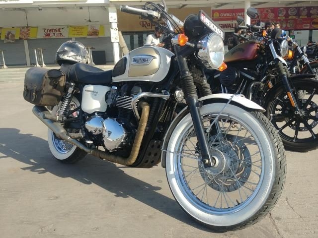 Triumph Bonneville T100 865cc 2015