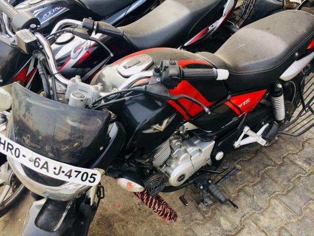 Bajaj V15 150cc 2016