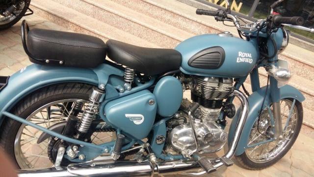 Royal Enfield Classic Squadron Blue 500cc 2016
