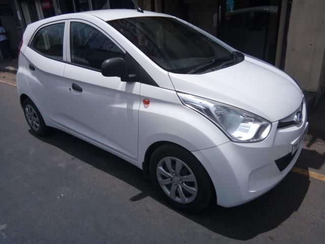 Hyundai Eon Magna + 2013