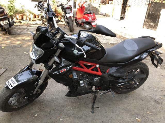 Benelli TNT 300 2015