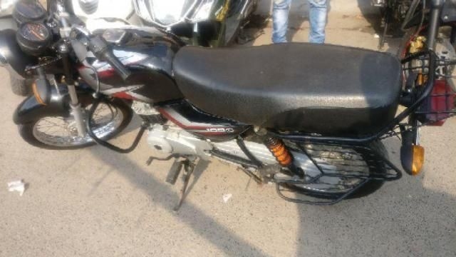 Bajaj CT 100 Spoke 2017