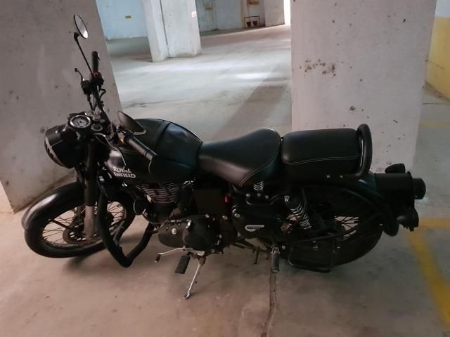 Royal Enfield Classic Stealth Black 500cc 2018