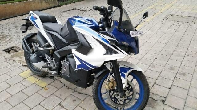 Bajaj Pulsar RS200 ABS 2017