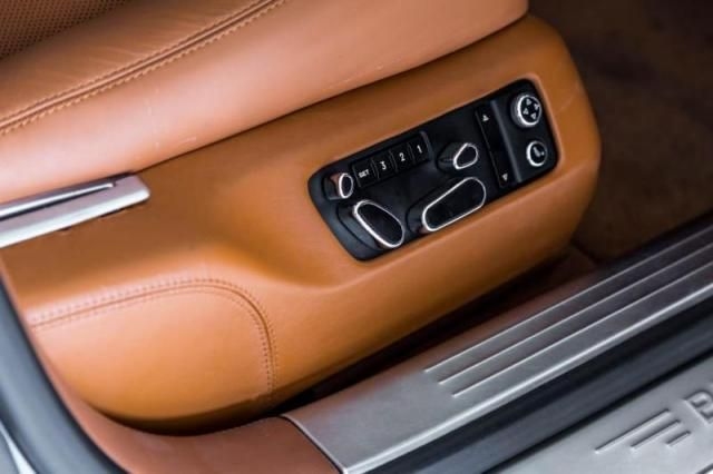 Bentley Mulsanne V8 2012