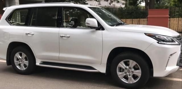 Lexus LX 450d 2017