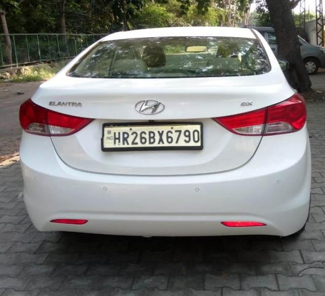 Hyundai Elantra 1.8 SX MT 2013