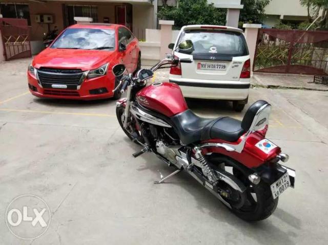 Hyosung Aquila Pro GV650 2013