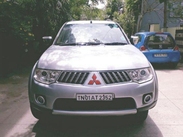 Mitsubishi Pajero Sport 2.5 MT 2012