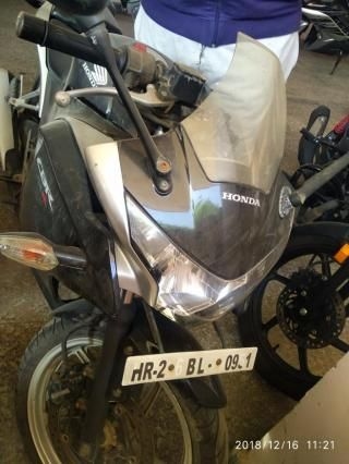 Honda CBR 250R 2011