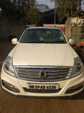 Mahindra Ssangyong Rexton RX7 2012