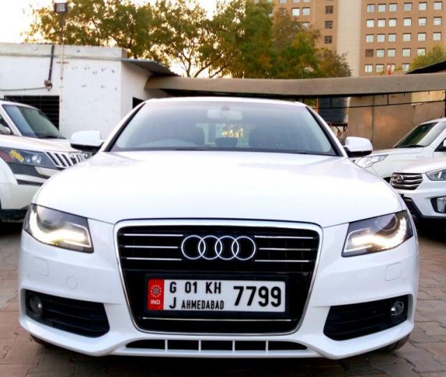 Audi A4 2.0 TDI premium 2011