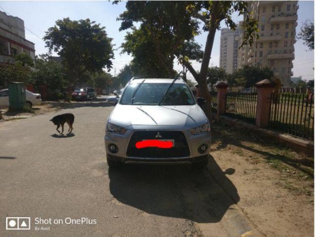 Mitsubishi Outlander 2.4 AT 2011