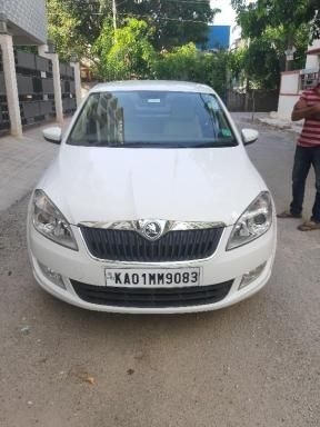 Skoda Rapid 1.5 TDI CR Style Plus AT 2016