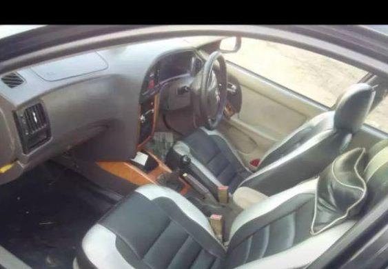 Hyundai Elantra CRDi 2004