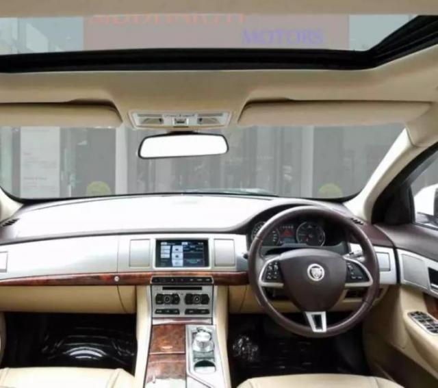 Jaguar XE Prestige Diesel 2019