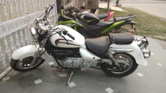 Hyosung Aquila 250 250cc 2015