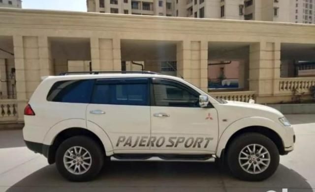 Mitsubishi Pajero Sport 4X2 AT 2015