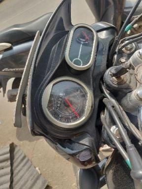 Bajaj V12 125cc 2017