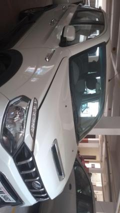 Mahindra NuvoSport N8 2017
