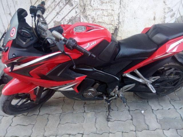Bajaj Pulsar RS200 ABS 2015