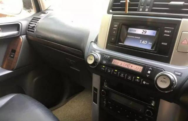 Toyota Land Cruiser LC200 VX 2010