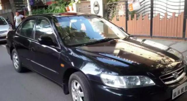 Honda Accord 2.3 VTI L MT 2002