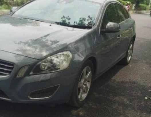 Volvo S60 Summum D4 2013