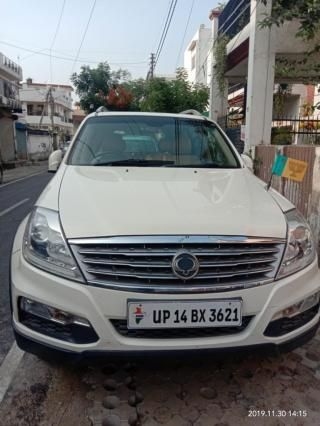 Mahindra Ssangyong Rexton RX7 2013