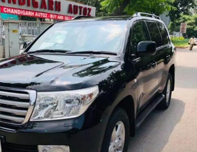 Toyota Land Cruiser LC200 VX 2010