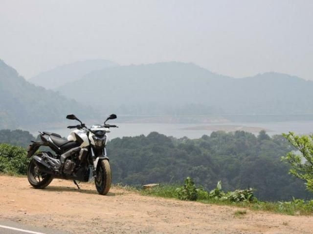 Bajaj Dominar 400 ABS 2017