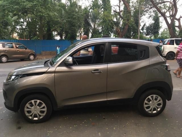 Mahindra KUV100 NXT K6 Plus 6 STR 2018